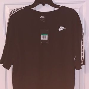 Nike Men’s Crew Neck T shirt